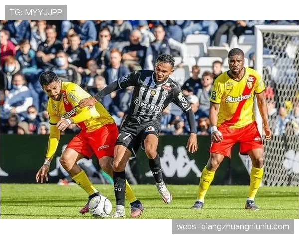 斯特拉斯堡1-2不敌布雷斯特,亿元引援效果待观察